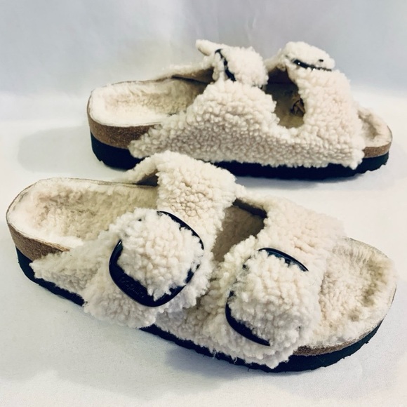 Birkenstock Cream Fuzzy Sandals - Picture 5 of 7